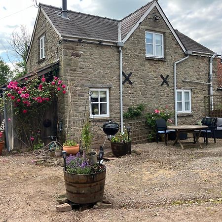 The Bothy At Oak Farm Apartment Usk Luaran gambar