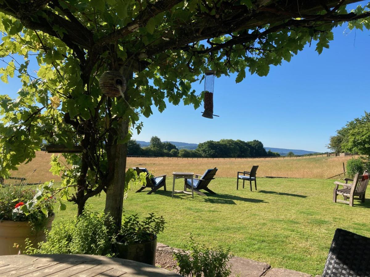 The Bothy At Oak Farm Apartment Usk Luaran gambar